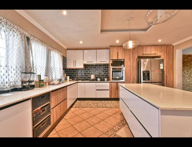 3 BEDROOM HOUSE FOR SALE IN WINCHESTER